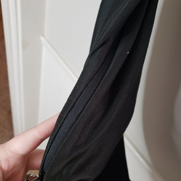 BEYOND YOGA Solid Black Pocket Infinity Scarf - Picture 4 of 6